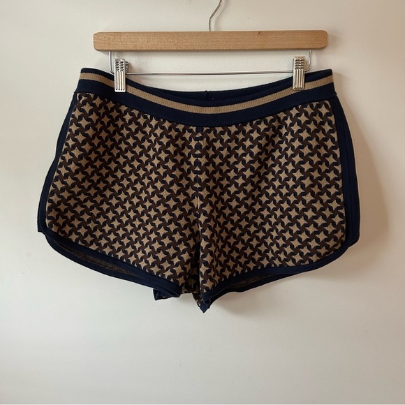 The Upside Interstella Pierre Jacquard Short - Picture 5 of 10